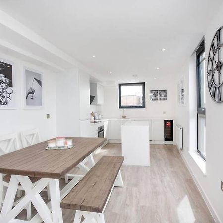 2 Bedroom Penthouse - Large Balcony - Minster View Γιορκ Εξωτερικό φωτογραφία