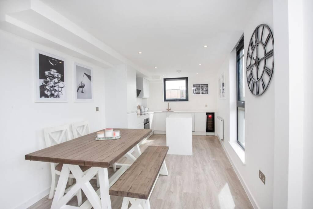 2 Bedroom Penthouse - Large Balcony - Minster View Γιορκ Εξωτερικό φωτογραφία
